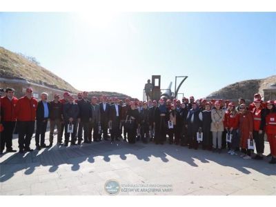 TORUNLARINDAN ÇANAKKALE'DE ŞEHİT DÜŞEN ATALARINA VEFA